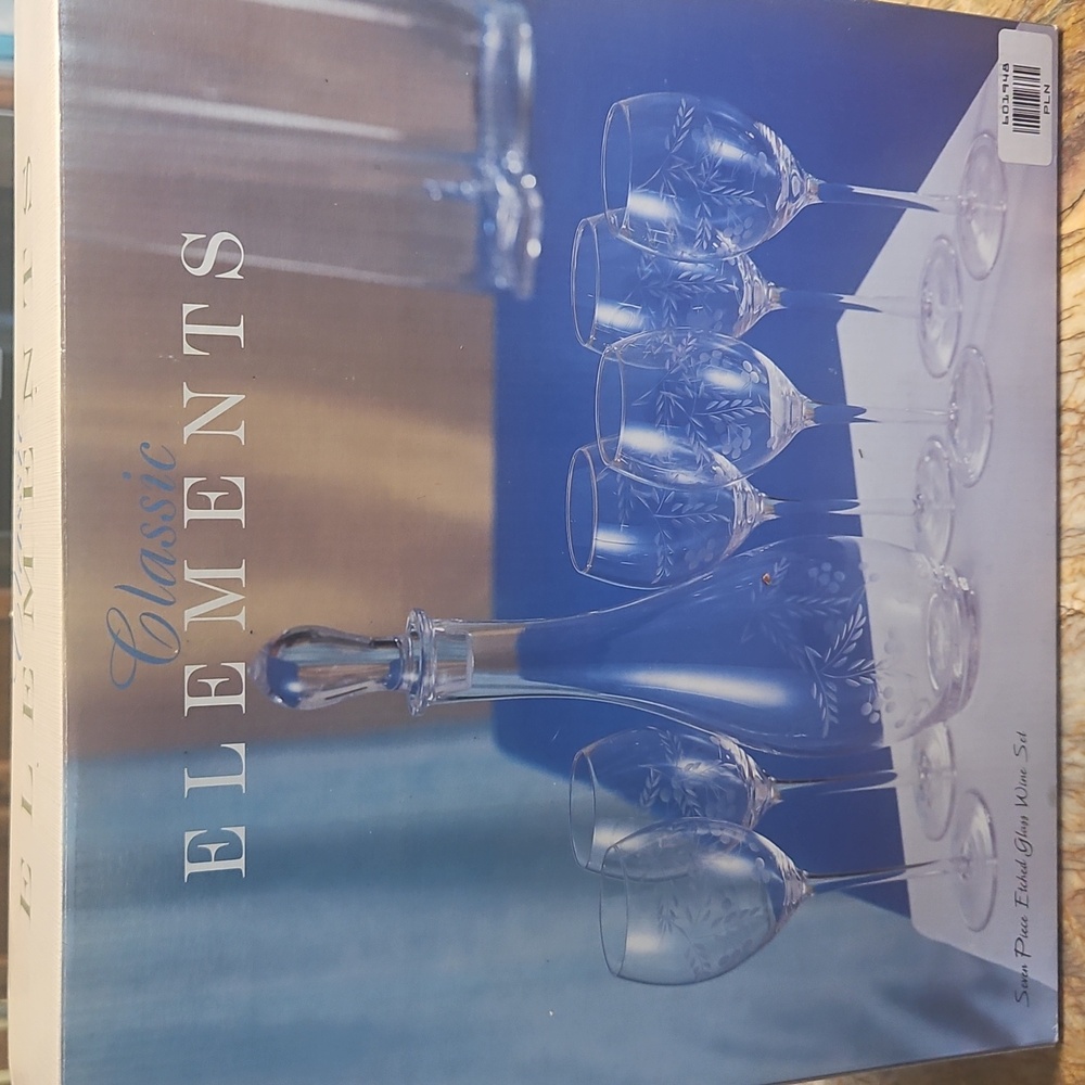 ELEMENTS 7 Piece Etched Gladd Wine Set NEW